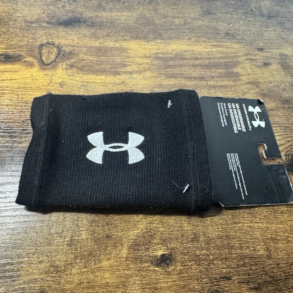 Under Armour UA Skill  3 Window Football Wrist Coach